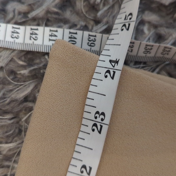 Dennis Basso luxe crepe belted blazer with button sleeve detail - Picture 10 of 10